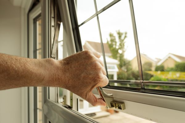 Cost of Window Hinge Repair in Hudsonville